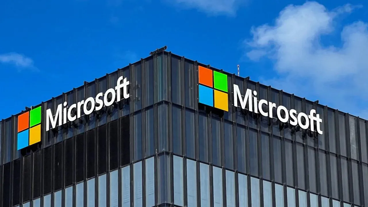 Microsoft: Tech Mammoth initiates global split